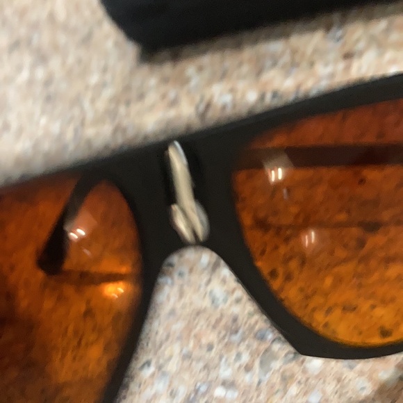 Vintage turbo sunglasses - Picture 6 of 7